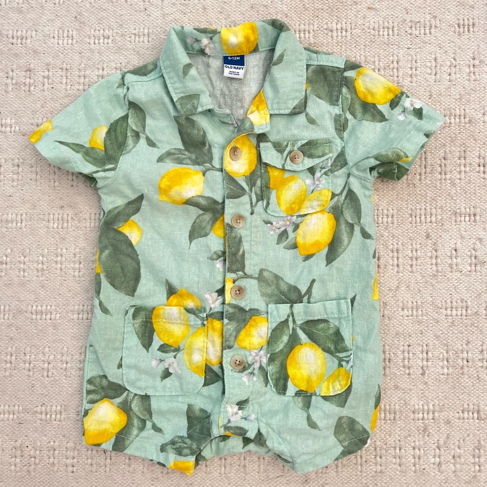 Old Navy Boys Button Down Romper 6-12 months